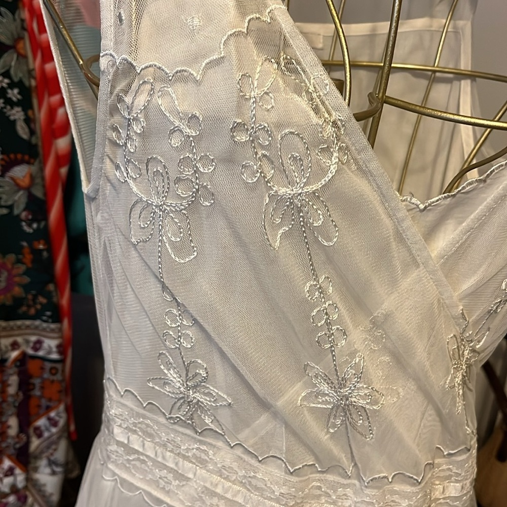 Nataya Bohemian Exquisite Ivory Dress - Picture 9 of 17